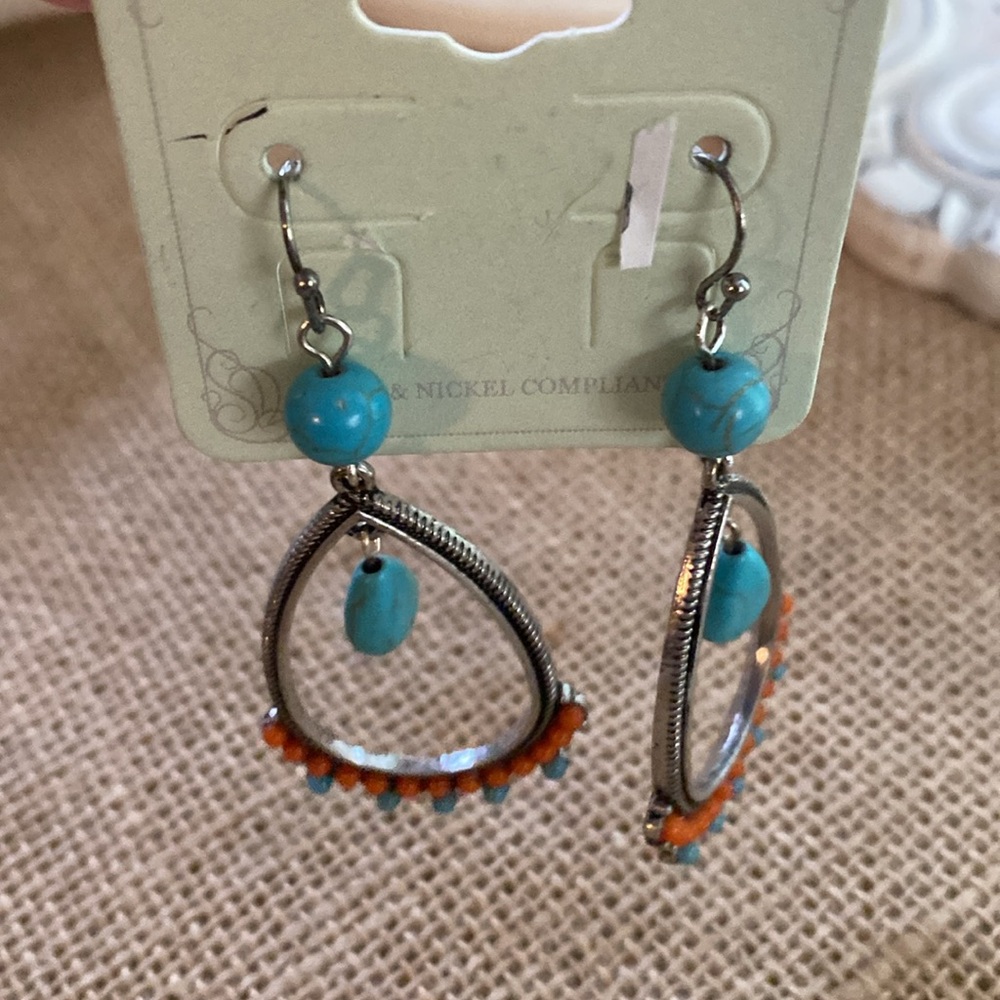 Icon Ladies silver & turquoise Earrings nwt - Picture 5 of 6